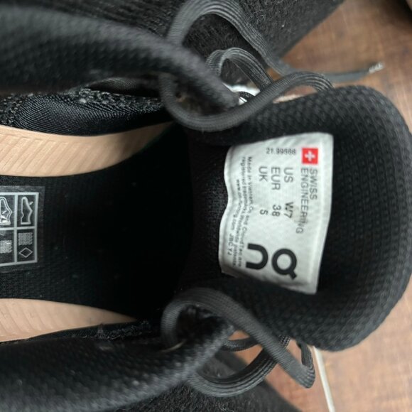 Women's On Running Cloudflyer 'Glacier Rosebrown' - Picture 6 of 7